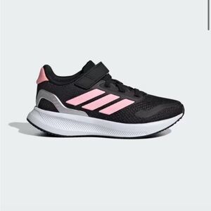 ✨SOLD EUC Adidas Run Falcon little kid 11
